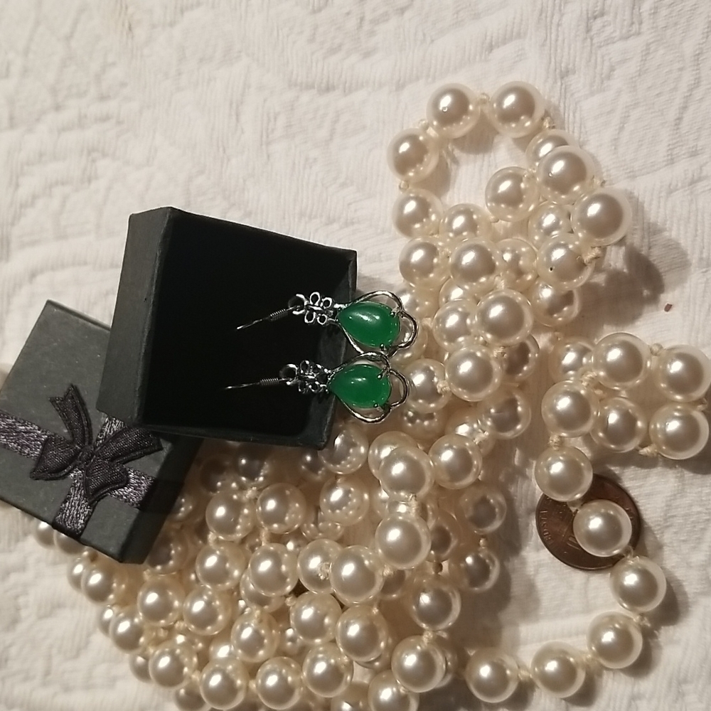 𝅺Silver jade like earrings